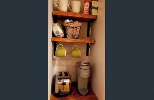 Blenman-Elm House | 1BR 1BA MINI CHATEAU WITH KITCHEN+YARD+PARKING+LAUNDRY+WIFI. BY WHOLE FOODS MKT