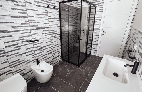 Savio Apartment | 1BR Apt + Sofa Bed Sleeps 4 Free Parking