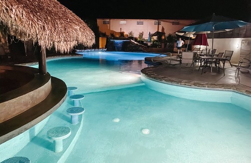 Cerritos House | 1BR Beach Casa at Cerritos Beach w/pool & hot tubs