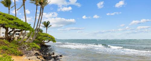 Wailua House | 1BR Condo at Oceanfront Resort Kapaa Shore