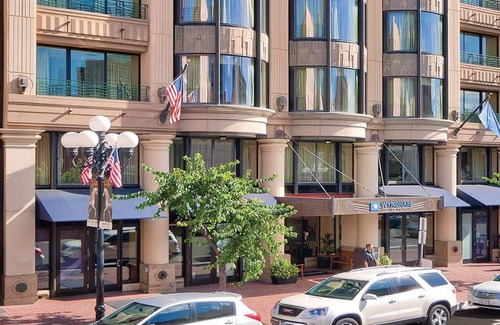 Gaslamp Quarter Condo | 1br Condo Gaslamp Quarter & Theme Parks!