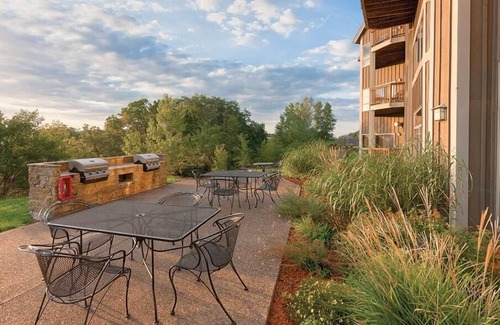 Galena Condo | 1br Condo Golfing in Beautiful Galena