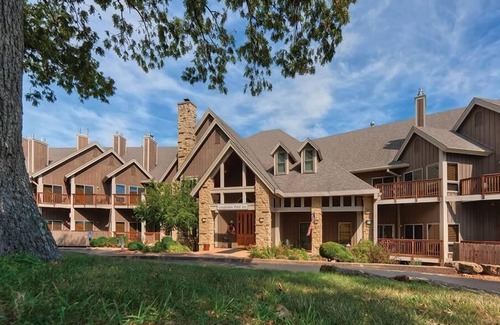 Galena Condo | 1br Condo Golfing in Beautiful Galena