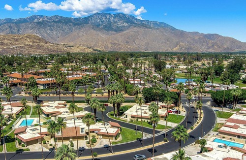 Cathedral City Condo | 1BR Condo in CCCC - Pool & Stellar Mountain Views