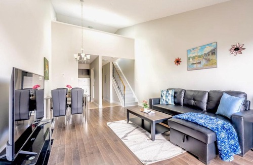 Cambridge Apartment | 1BR Condo - Near Cambridge trail and park
