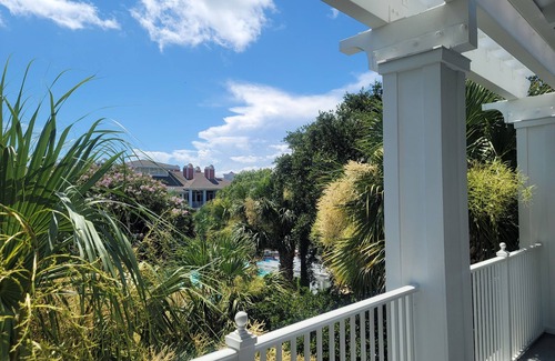 Baytowne Wharf Condo | 1BR Condo - Pool, free beach tram, large balcony, full kitchen, washer/dryer