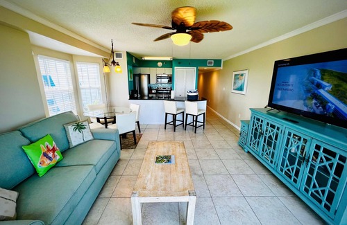 Tavernier Condo | 1BR Condo w/Pool, Beach, Near Pennekamp Park