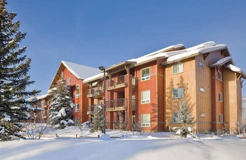 Steamboat Springs Condo | 1br Deluxe Condo Routt National Forest!