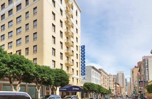 Lower Nob Hill Condo | 1br Deluxe Condo Golden Gate Bridge Fun!