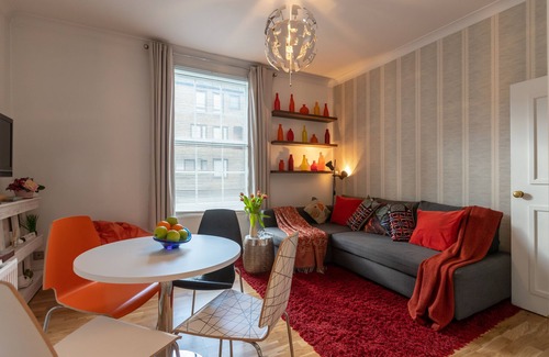 Holborn Apartment | 1BR Flat Covent Garden - Sleeps 4 - Prime Spot - WiFi - Discounts on Stays
