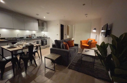 Woking Apartment | 1BR Flat in the Heart of Central Woking - Unit 3