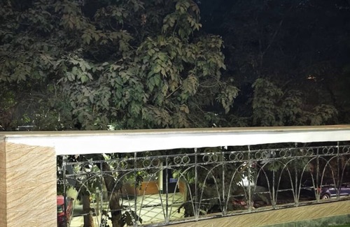 New Delhi Apartment | 1BR-GK 2 near Market-HostMyStay