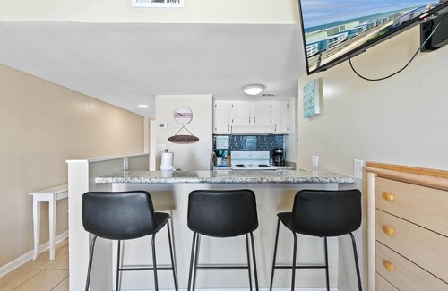 Orange Beach Apartment | 1BR Gulf Front Condo - 3 Pools - Sugar Beach 304