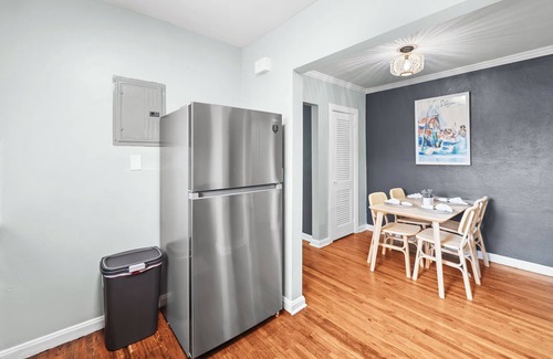 Riverside Apartment | 1BR Historic Riverside Gem | Close to Hospitals