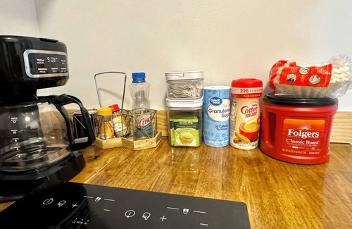 Central Oklahoma City Apartment | 1BR Holiday Escape w/Kitchenette + Queen Bed #37A