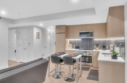 Downtown Washington D.C. Apartment | 1BR Logan Circle Furnished Apartment