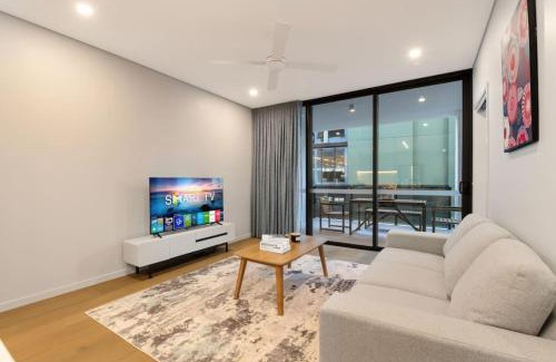 West End Apartment | 1BR Luxury apt at prime location w carpark
