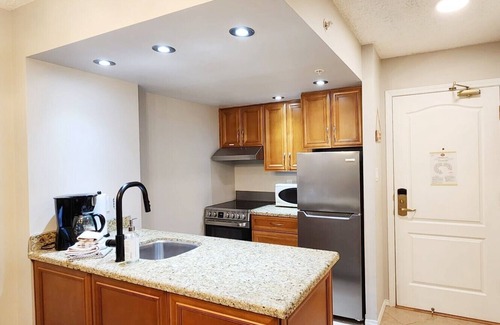 Upper Village Condo | 1BR | Marquise | Dog Friendly | Close to Ski Hill | Pool | Sauna | Hot Tub | Fitness Suite | A/C