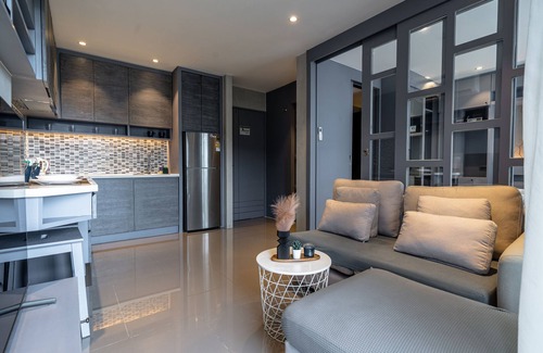 Kamala Apartment | 1BR Mountain-View Apt at 5★ Kamala Beach N411