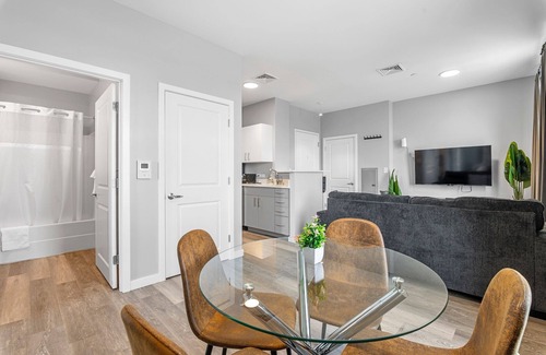 Everett Apartment | 1BR Near Encore Boston 4371