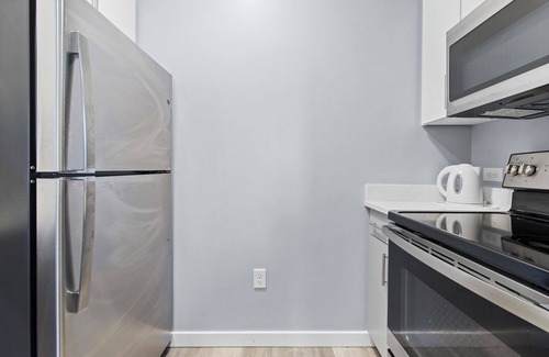 Everett Apartment | 1BR Near Encore Boston 7258