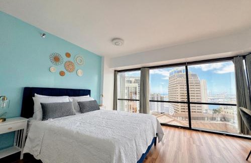 Downtown Honolulu Apartment | 1BR Ocean Sunset View With Parking