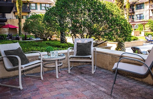 St. Augustine Condo | 1BR pool front w/patio- hot tub- sleeper sofa- near historic district