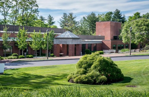Crotonville Apartment | 1BR Queen near NYC | Trails, Biking & Sauna Bliss