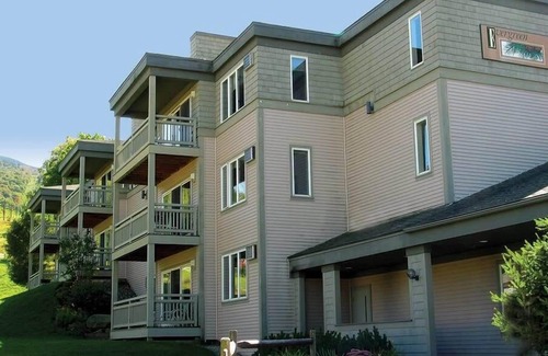 Jeffersonville Condo | 1br+ Smuggler's Notch Condo Ski, Swim, Hike!