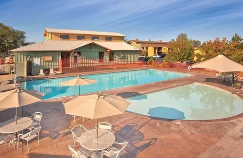 Angels Camp Condo | 1br Unit Vineyards, Forest, & Golfer's Paradise