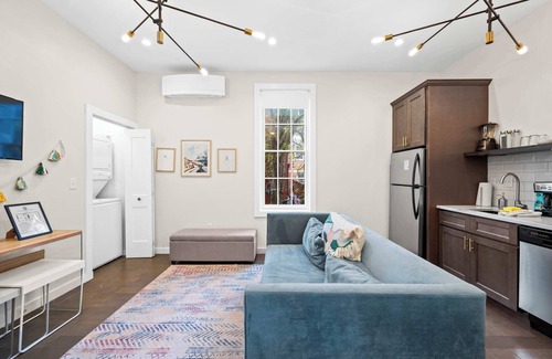 Licking Riverside Apartment | 1BR w/Kitchen + Free Parking – Walk Everywhere