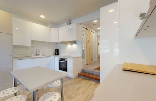 Blueberry Hill House | 1BR | Whistler on the Lake | Wood Burning Fireplace | Lakefront Views | Private Dock