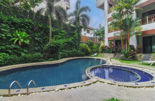 Si Sunthon Apartment | 1BR with Pool &Gym Prime Location C233