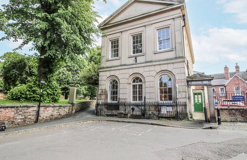 Shrewsbury Cottage | 1C COLLEGE HILL, pet friendly in Shrewsbury