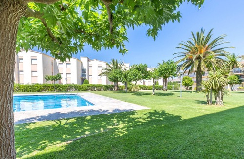 Calella de Palafrugell Apartment | 1CB - E4 Renovated apartment with communal swimming-pool and garden close to the beach