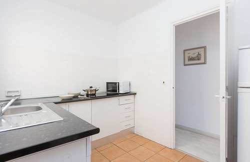 Llafranc Apartment | 1MARS 02 - Basic 3 bedrooms apartment in fron of the beach of Llafranc