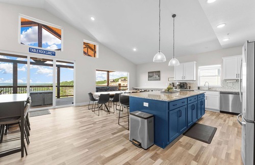 Indian Point House | 1mi to SDC Family Fun: Slide Hot Tub Arcades & Fun