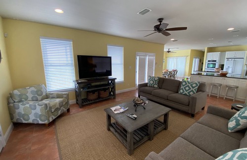 Morgantown House | 1min to Boardwalk-Large 2nd Tier Home-Elevator-2 pools-6Balconies-tennis/pickl.