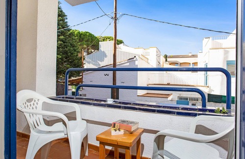 Llafranc Apartment | 1MON 01 - Centrally located apartment with garage, located 200 meters from the beautiful beach of Llafranc