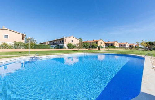 Mas Pinell Villa | 1MP 44 - Attractive house located in a quiet residential complex, with communal garden and swimming pool, just 100 m from the beach of Pals.