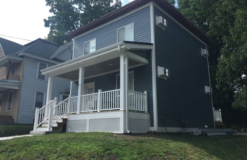 Oneonta House | 1st Class Rentals Munson Manor IV