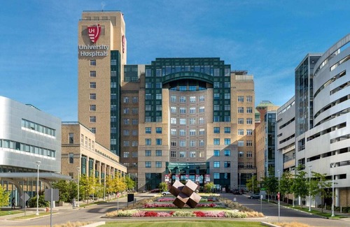 Cleveland Apartment | 1st floor apt near Cleve Clinic, UH, VA hospital, Case Western