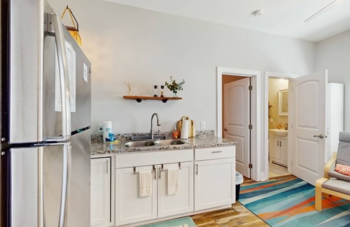 Tranquil Harbour House | 1st-floor apt near the beach with kitchenette, patio, & electric vehicle charger