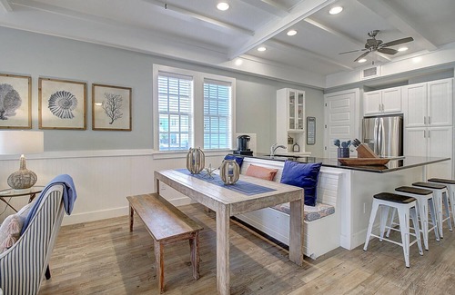 Cinnamon Shore Condo | 1st-Floor, Chic, Pet-Friendly Condo w/Patio & All Cinnamon Shore Amenities