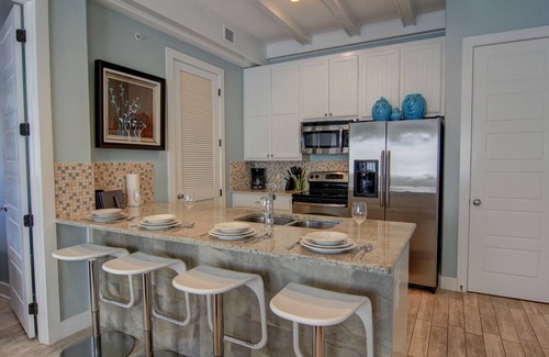 Cinnamon Shore Condo | 1st-Floor Condo@Cinnamon Shore w/Patio & Easy Access to Great Amenities!
