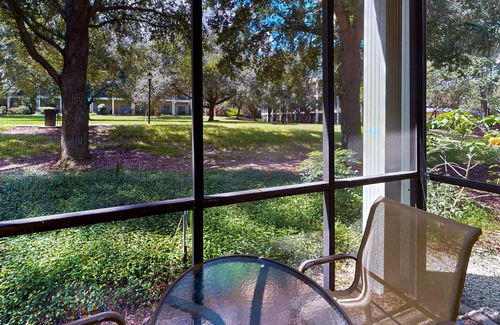 Bahama Bay Condo | 1st floor condo w/shared pools, gym, basketball court, sauna, near theme parks