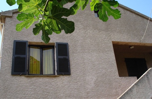 Pietracorbara Apartment | 1st floor of the Maison Rose, 50 metres from the sandy beach
