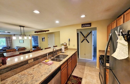Lincoln Condo | 1st floor, open, AC/FP, deck & yard, swim club. F1904 by LRS