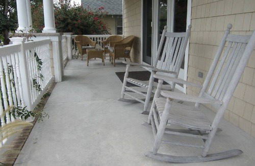 Cape May House | 1st Flr Family Home on quiet street, short walk to beach, restaurants & shopping