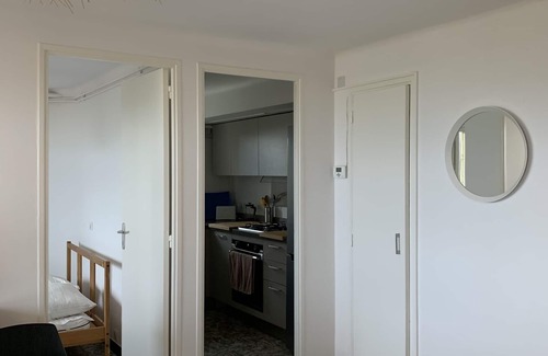 Carnon-Plage Apartment | 1st line ground floor apartment, feet in the sand